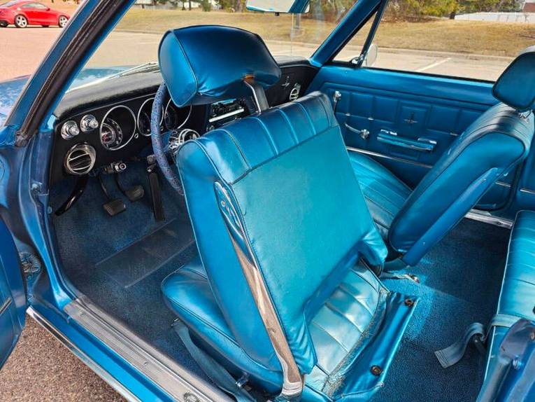 Unknown-Corvair-1966-Marina-Blue-blue-23