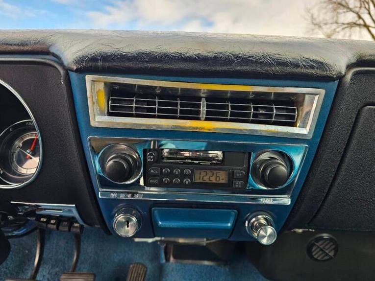 Unknown-Corvair-1966-Marina-Blue-blue-35