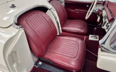Unknown-Corvette-1953-Ermine-White-Burgundy-9