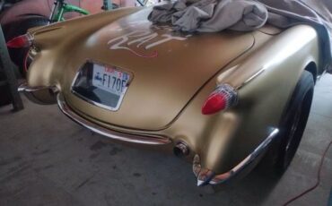 Unknown-Corvette-1954-Gold-Black-2