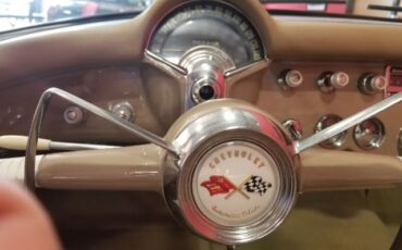 Unknown-Corvette-1954-Pennant-Blue-Tan-8