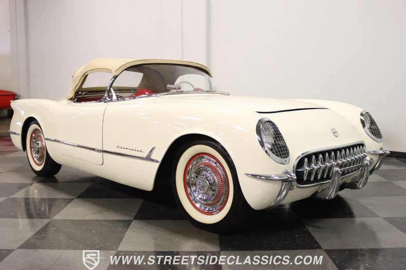 Unknown-Corvette-1954-Polo-White-Red-14