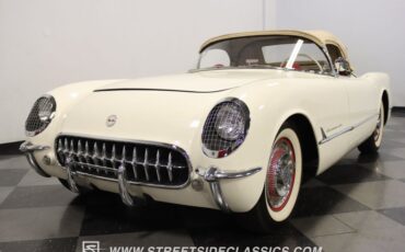 Unknown-Corvette-1954-Polo-White-Red-17