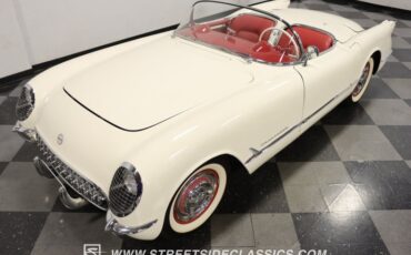 Unknown-Corvette-1954-Polo-White-Red-18