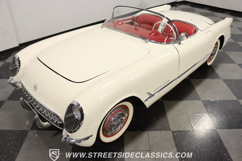 Unknown-Corvette-1954-Polo-White-Red-18