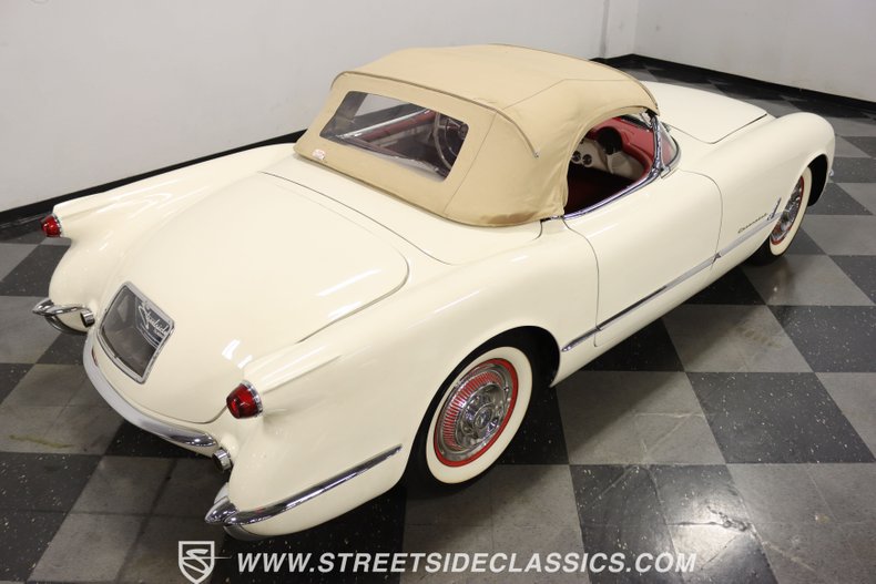 Unknown-Corvette-1954-Polo-White-Red-24