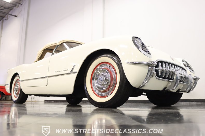 Unknown-Corvette-1954-Polo-White-Red-26
