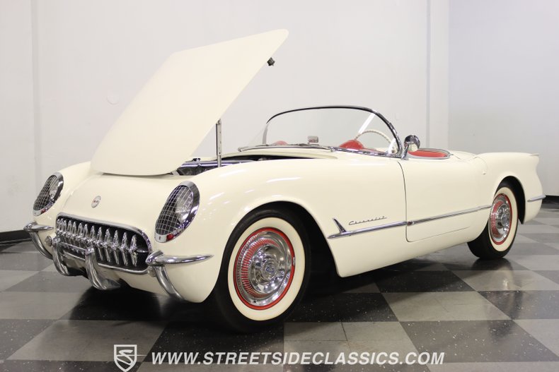 Unknown-Corvette-1954-Polo-White-Red-27