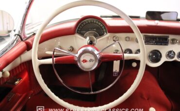 Unknown-Corvette-1954-Polo-White-Red-34