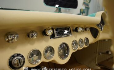 Unknown-Corvette-1956-Cascade-Green-Beige-19
