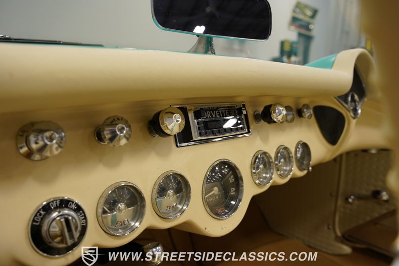 Unknown-Corvette-1956-Cascade-Green-Beige-19