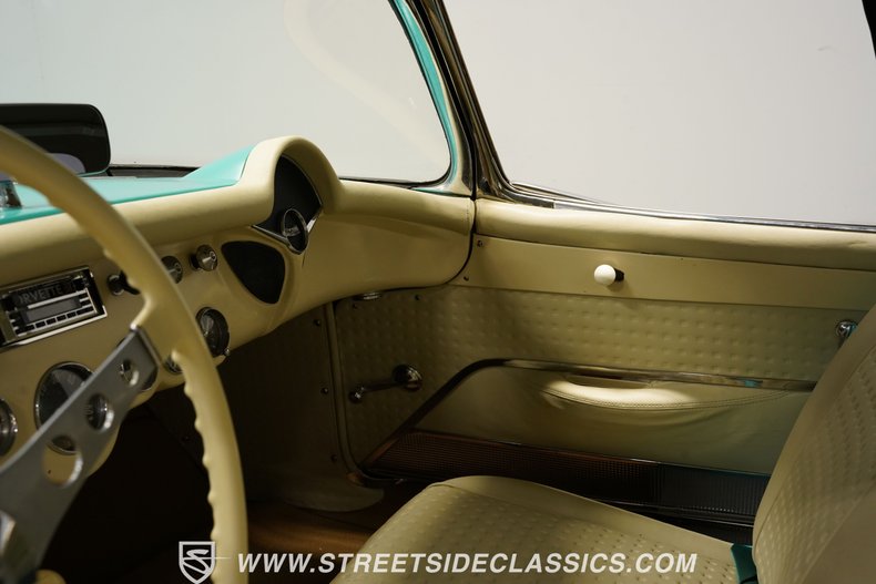 Unknown-Corvette-1956-Cascade-Green-Beige-20