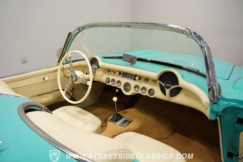 Unknown-Corvette-1956-Cascade-Green-Beige-23