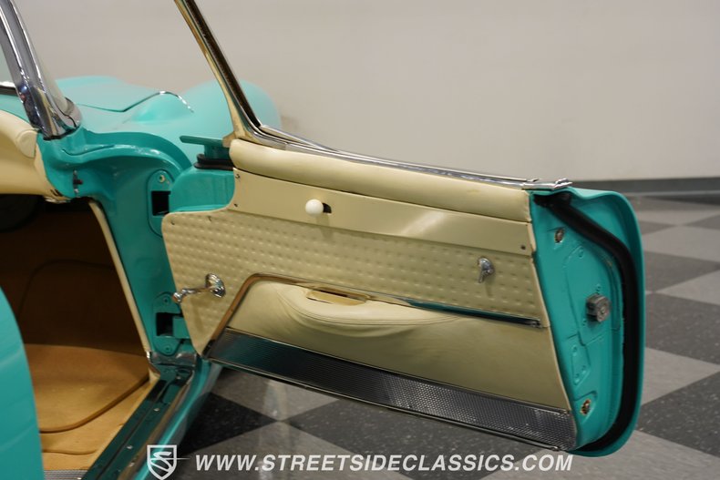 Unknown-Corvette-1956-Cascade-Green-Beige-26