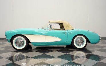 Unknown-Corvette-1956-Cascade-Green-Beige-28