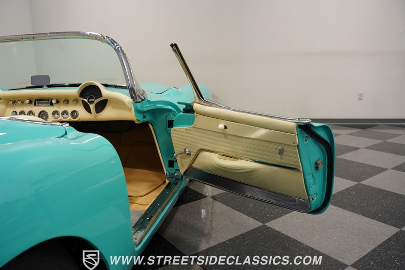Unknown-Corvette-1956-Cascade-Green-Beige-29