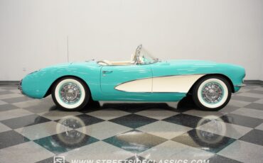 Unknown-Corvette-1956-Cascade-Green-Beige-33