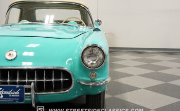 Unknown-Corvette-1956-Cascade-Green-Beige-37