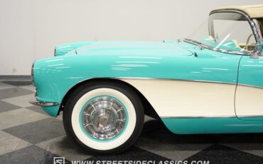 Unknown-Corvette-1956-Cascade-Green-Beige-40