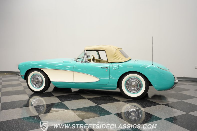 Unknown-Corvette-1956-Cascade-Green-Beige-45