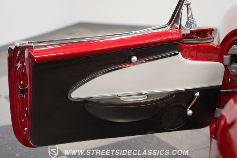 Unknown-Corvette-1957-Metallic-Burgundy-Black-13