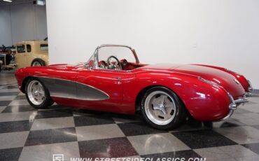 Unknown-Corvette-1957-Metallic-Burgundy-Black-19