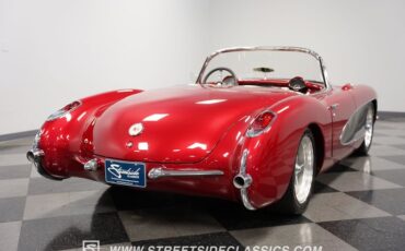 Unknown-Corvette-1957-Metallic-Burgundy-Black-2