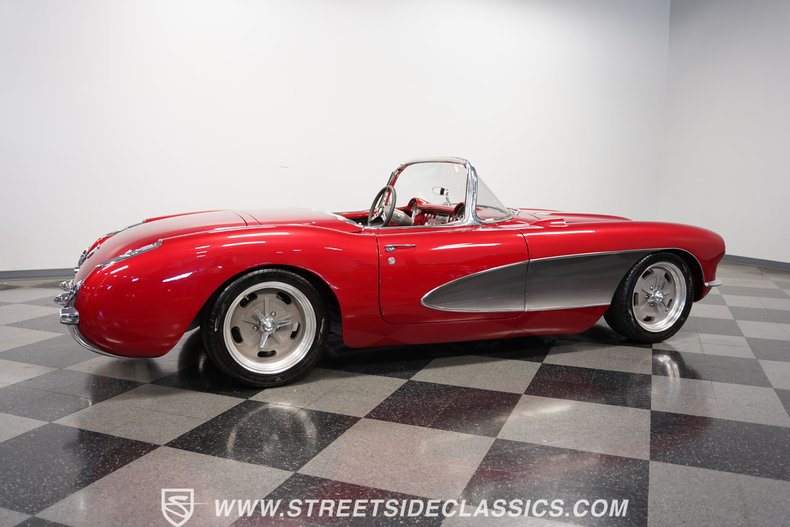 Unknown-Corvette-1957-Metallic-Burgundy-Black-23