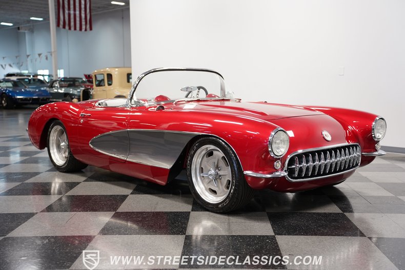 Unknown-Corvette-1957-Metallic-Burgundy-Black-38