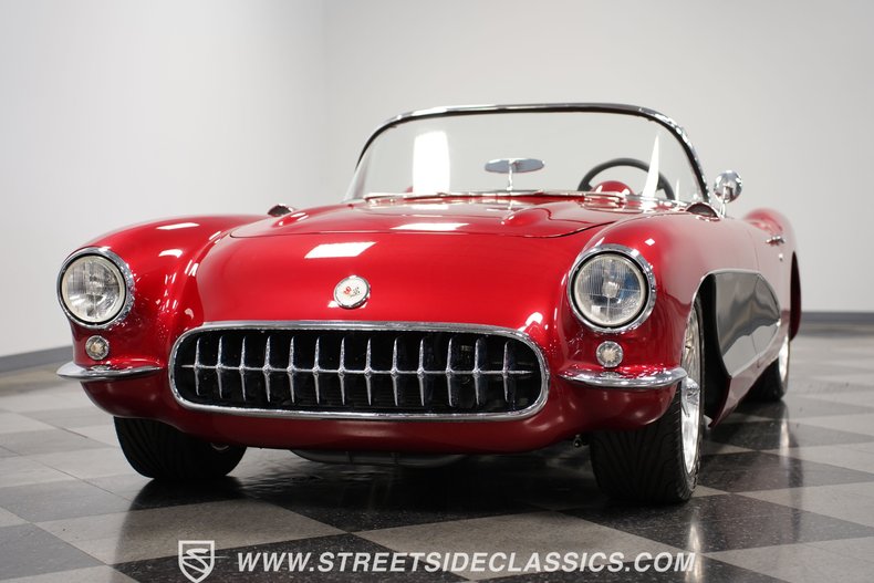Unknown-Corvette-1957-Metallic-Burgundy-Black-4