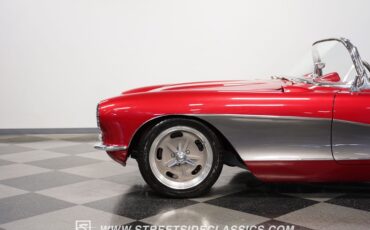 Unknown-Corvette-1957-Metallic-Burgundy-Black-5