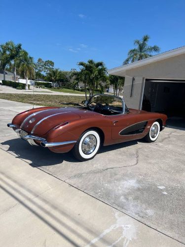 Unknown-Corvette-1958-Aztec-Bronze-Copper-6