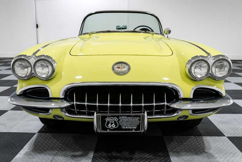 Unknown-Corvette-1958-Yellow-BLACK-2