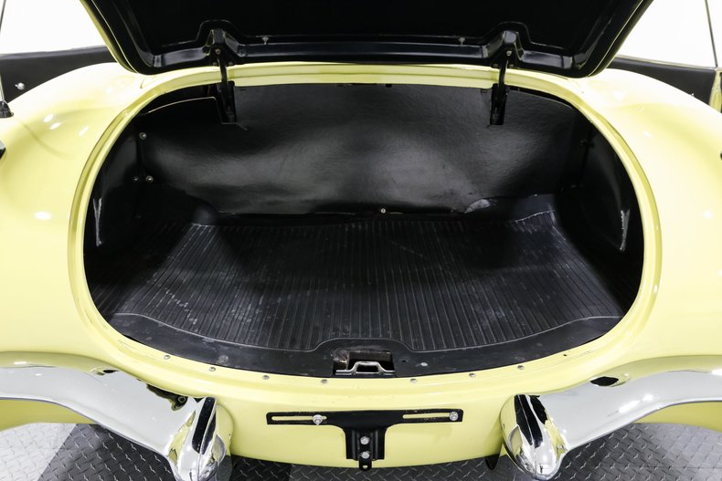 Unknown-Corvette-1958-Yellow-BLACK-30