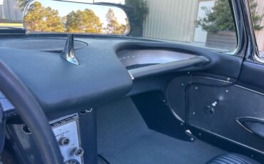 Unknown-Corvette-1958-Yellow-Gray-11