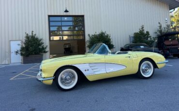 Unknown-Corvette-1958-Yellow-Gray-29