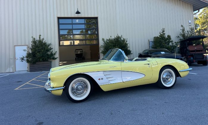 Unknown-Corvette-1958-Yellow-Gray-29