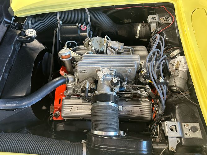 Unknown-Corvette-1958-Yellow-Gray-34