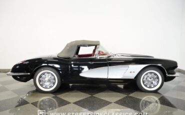 Unknown-Corvette-1959-Black-Red-1
