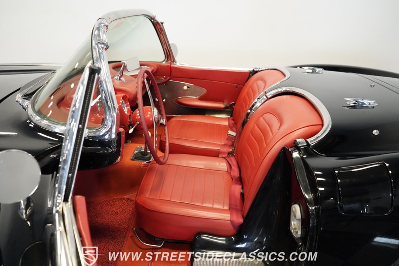 Unknown-Corvette-1959-Black-Red-10
