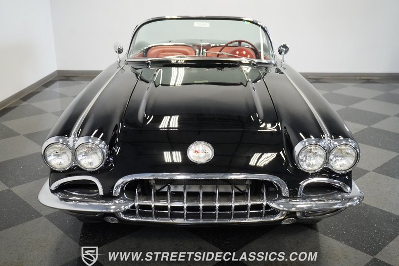 Unknown-Corvette-1959-Black-Red-12