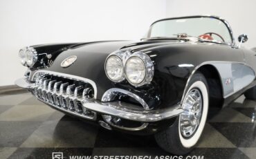 Unknown-Corvette-1959-Black-Red-14