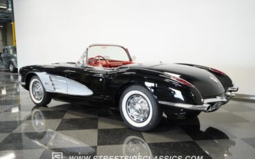 Unknown-Corvette-1959-Black-Red-17