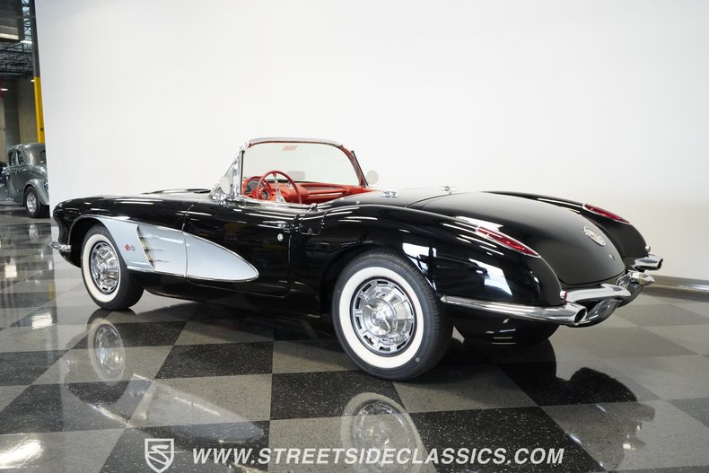 Unknown-Corvette-1959-Black-Red-17