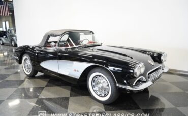 Unknown-Corvette-1959-Black-Red-2