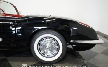 Unknown-Corvette-1959-Black-Red-20