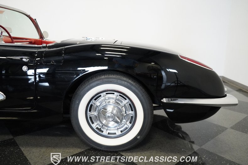 Unknown-Corvette-1959-Black-Red-20