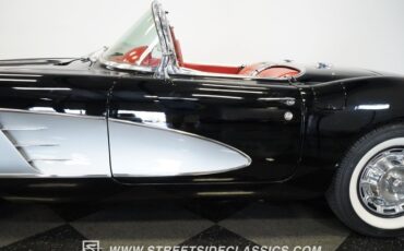 Unknown-Corvette-1959-Black-Red-21