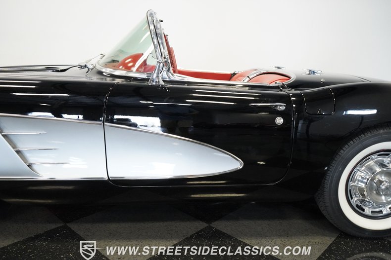 Unknown-Corvette-1959-Black-Red-21