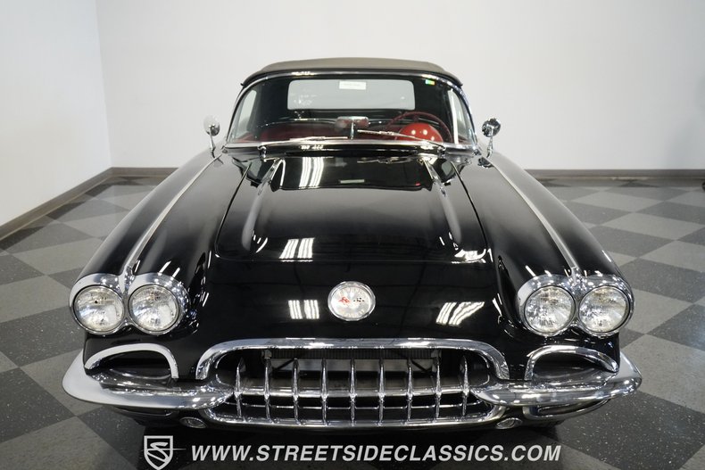 Unknown-Corvette-1959-Black-Red-25